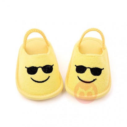 OEM Yellow expression sandals soft sole non-slip baby walking shoes