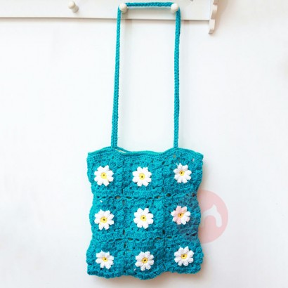 White daisy crochet mesh color bag